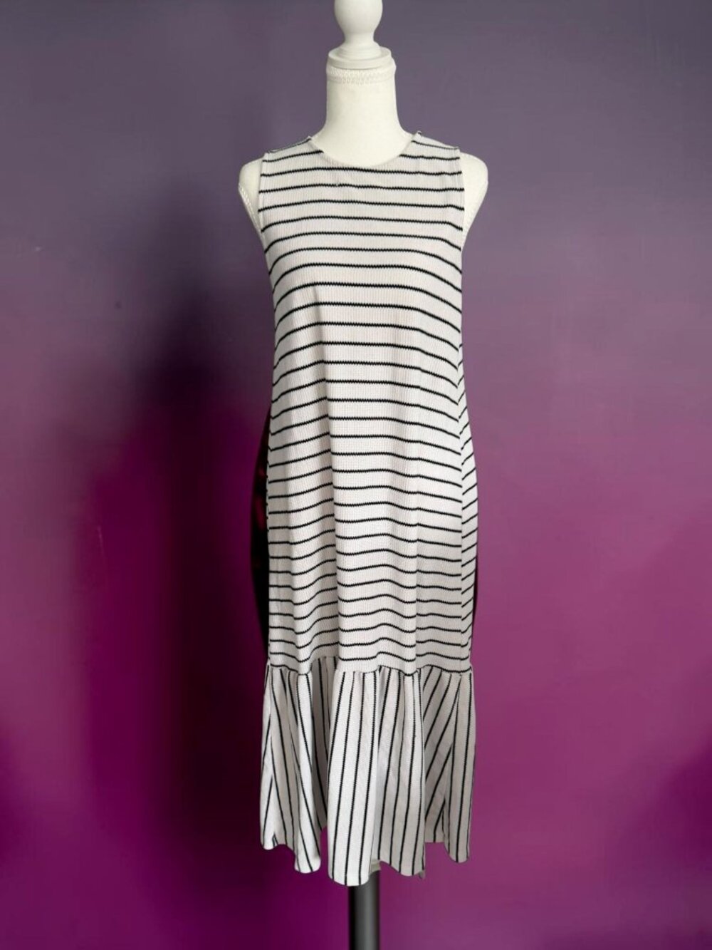 MARFINNO White Black Maxi Dress Size Medium